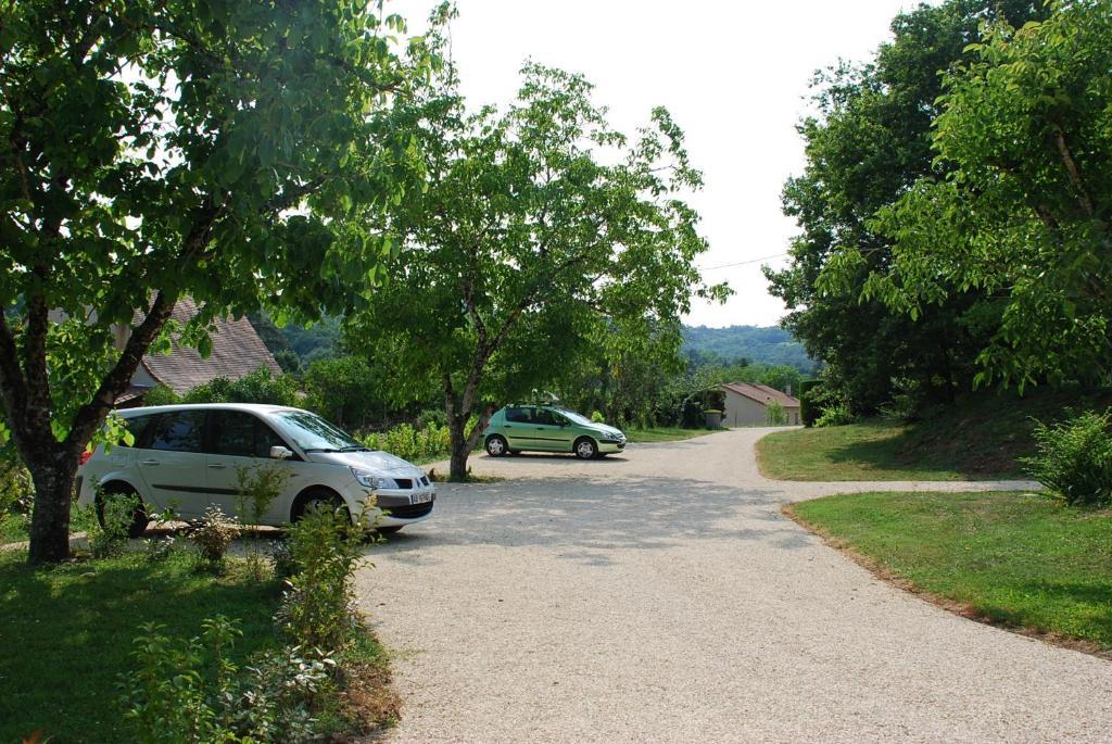 Village De Gites Le Chatenet Thonac Ngoại thất bức ảnh